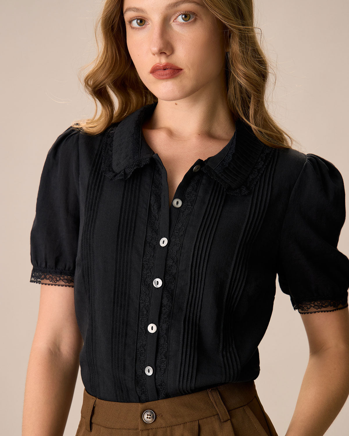 Belltoile™ Kadın Siyah Chelsea Yaka Dantel Detaylı Pamuk Bluz
