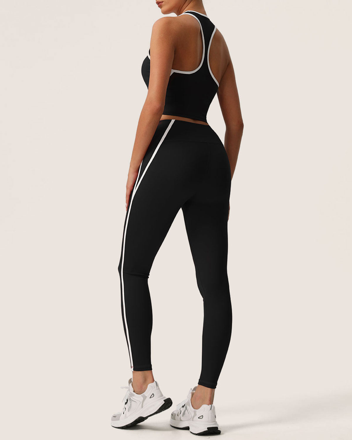 Belltoile™ Siyah Yuvarlak Yaka Yoga Atleti - Hafif Destekli