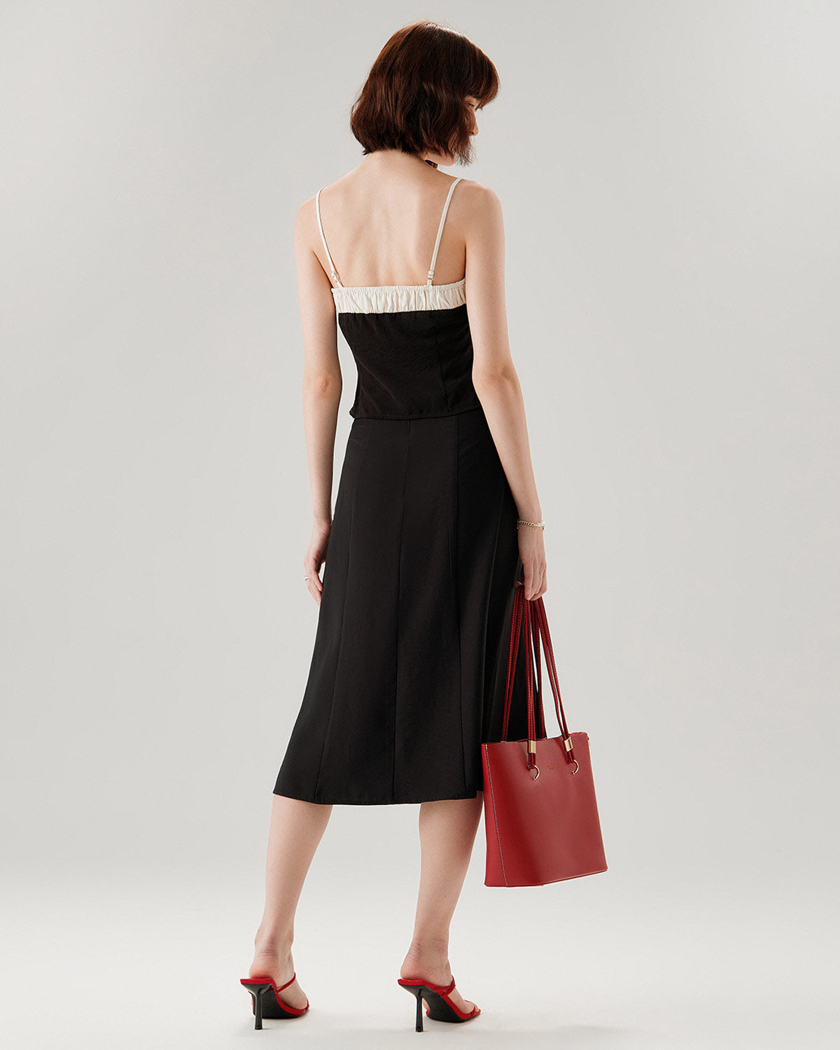 Belltoile™ Siyah Kontrast Dantelli Cami Üst