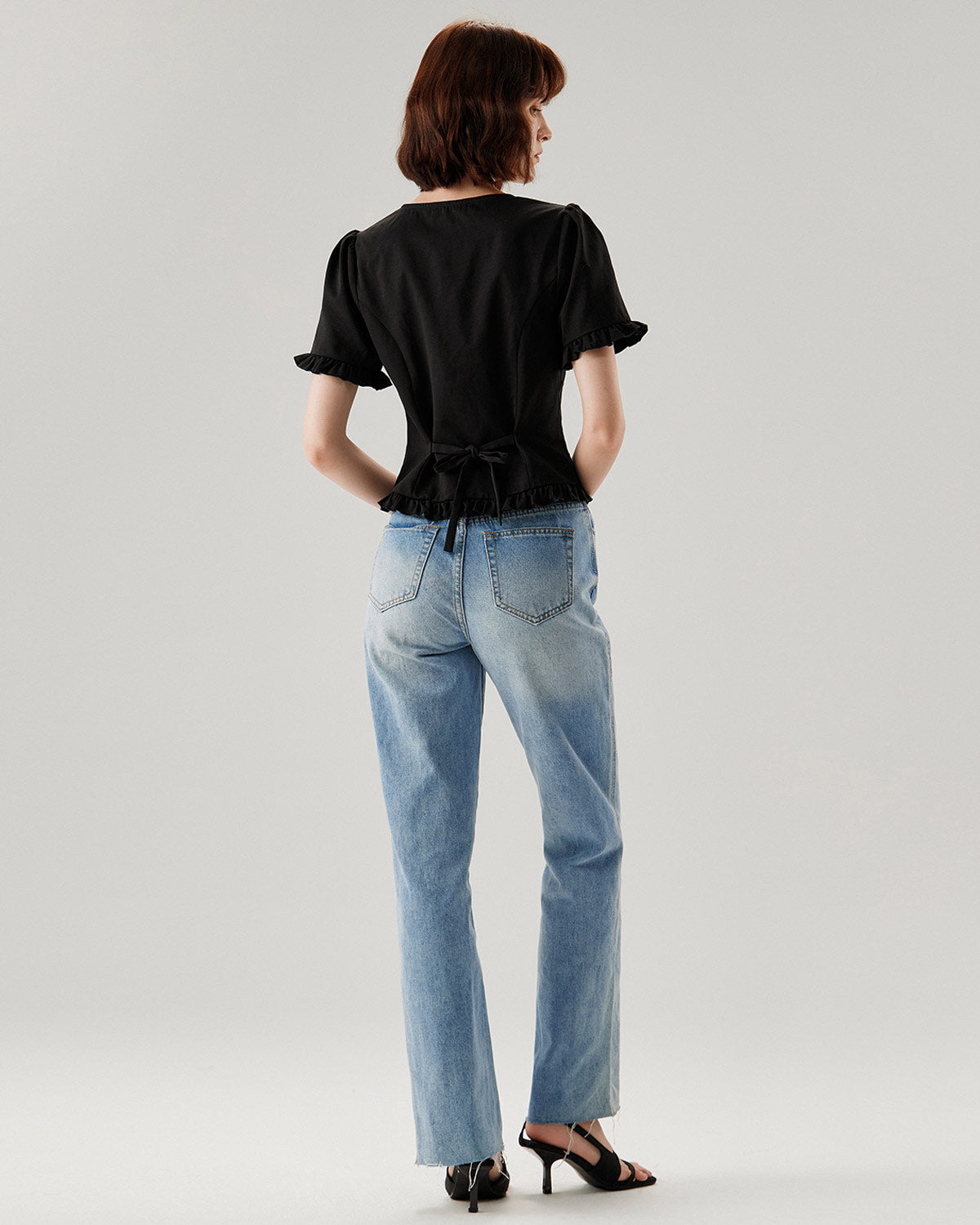 Belltoile™ Siyah V Yaka Fırfırlı Kolları Kabarık Bluz