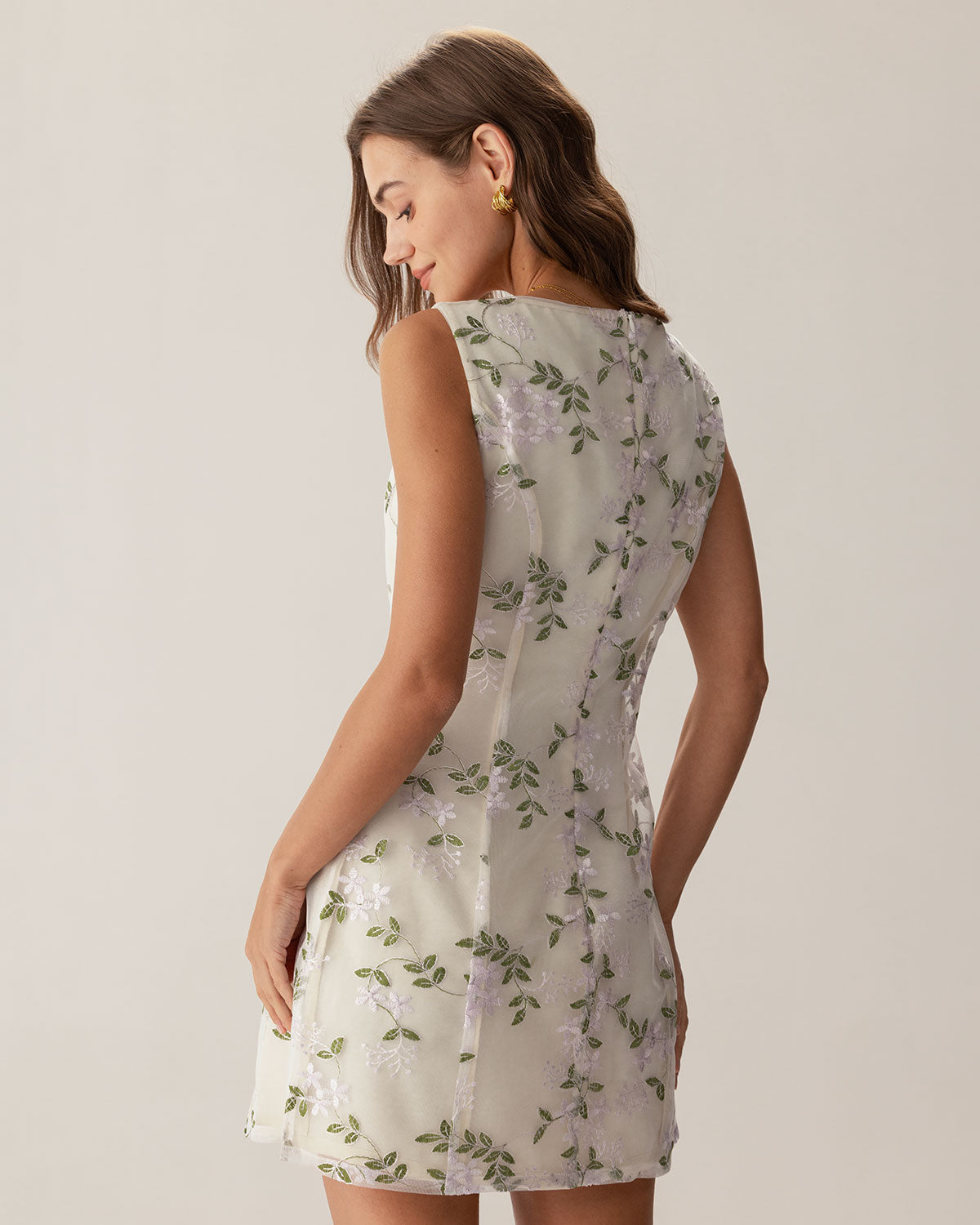 Belltoile™ Bej Kare Yaka Nakışlı Yırtmaçlı Slip Mini Elbise