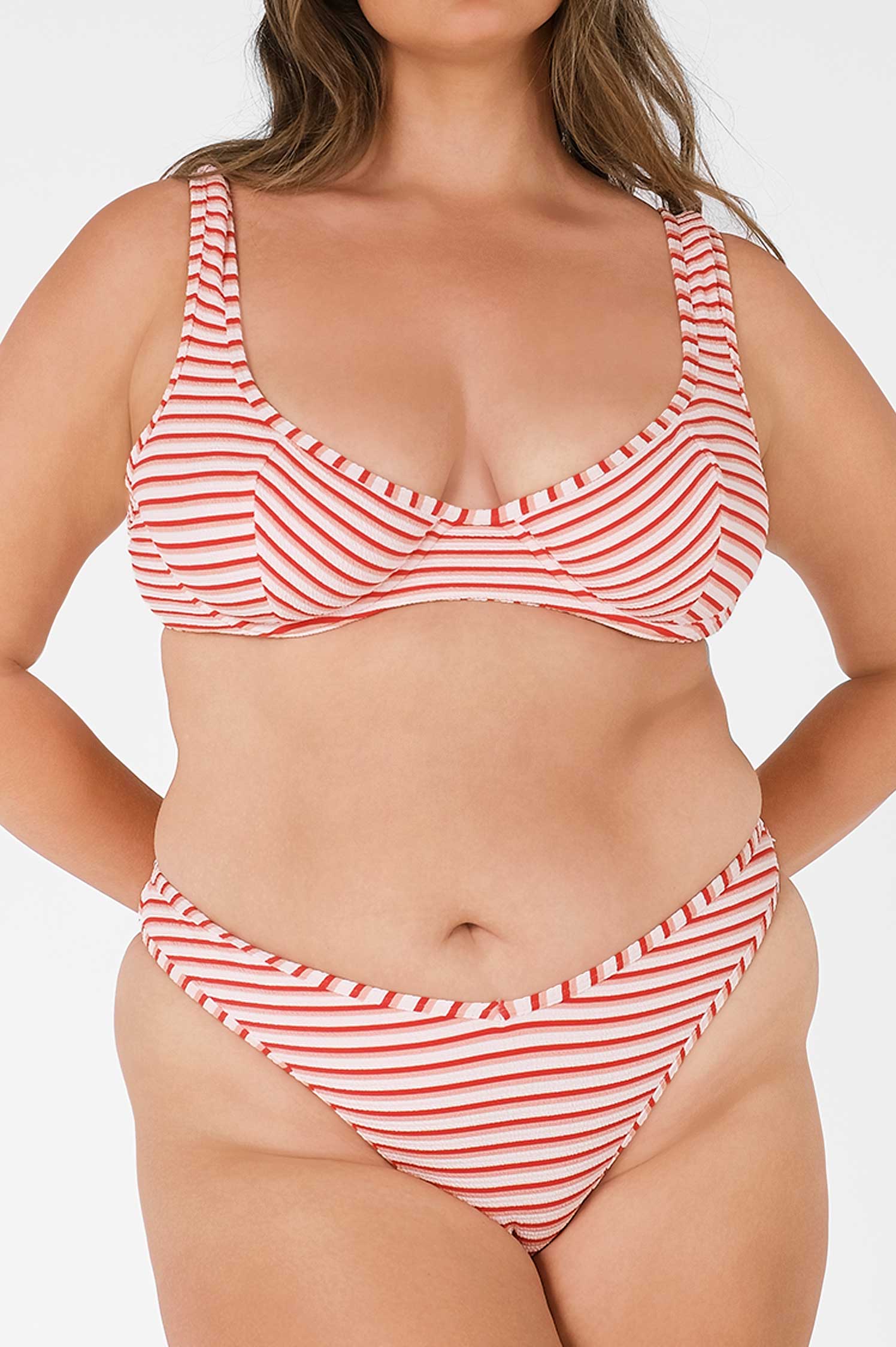 Belltoile™ Giselle Cesur Bikini Altı / Kırmızı Jakarlı