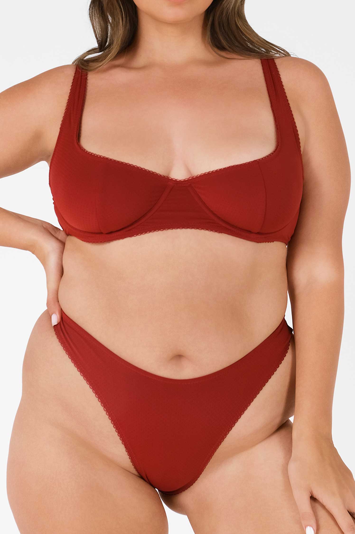 Belltoile™ Elena Destekli Bikini Üstü / Kiraz Şarabı Noktalı