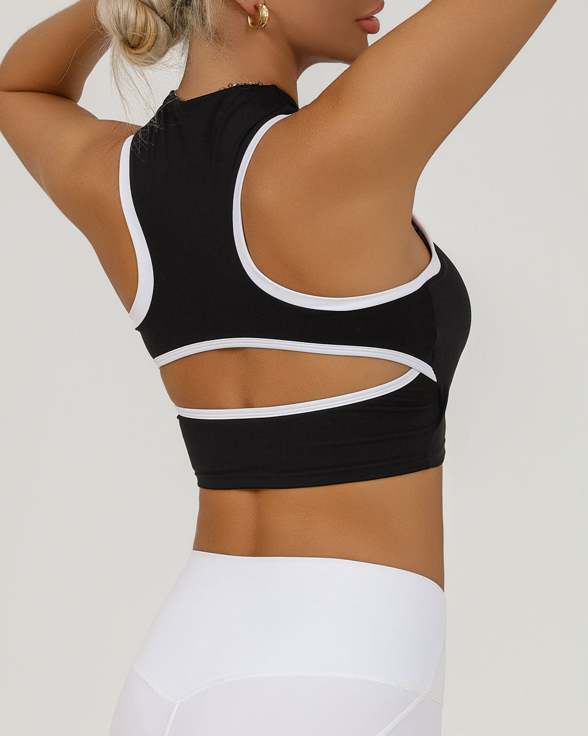 Belltoile™ Siyah Yuvarlak Yaka Fermuarlı Yoga Atleti - Hafif Destekli