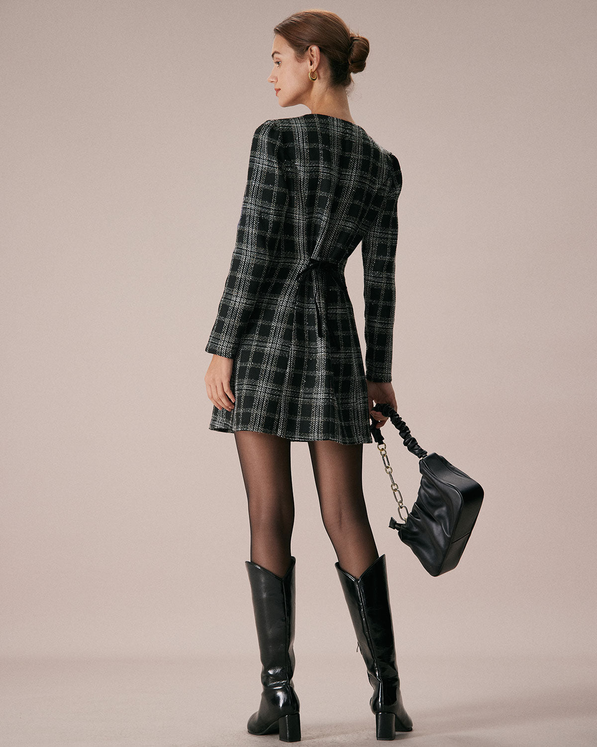 Belltoile™ Siyah Bisiklet Yaka Ekose A Kesim Mini Elbise