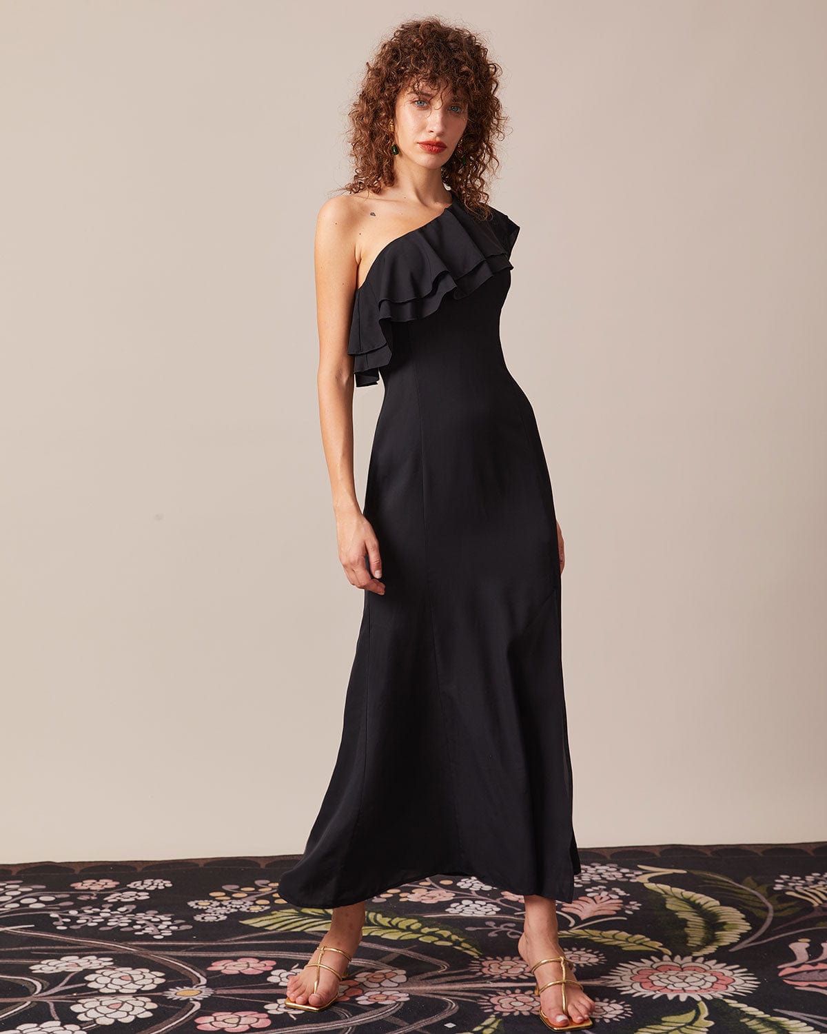 Belltoile™ Siyah Tek Omuzlu Volanlı Maxi Elbise