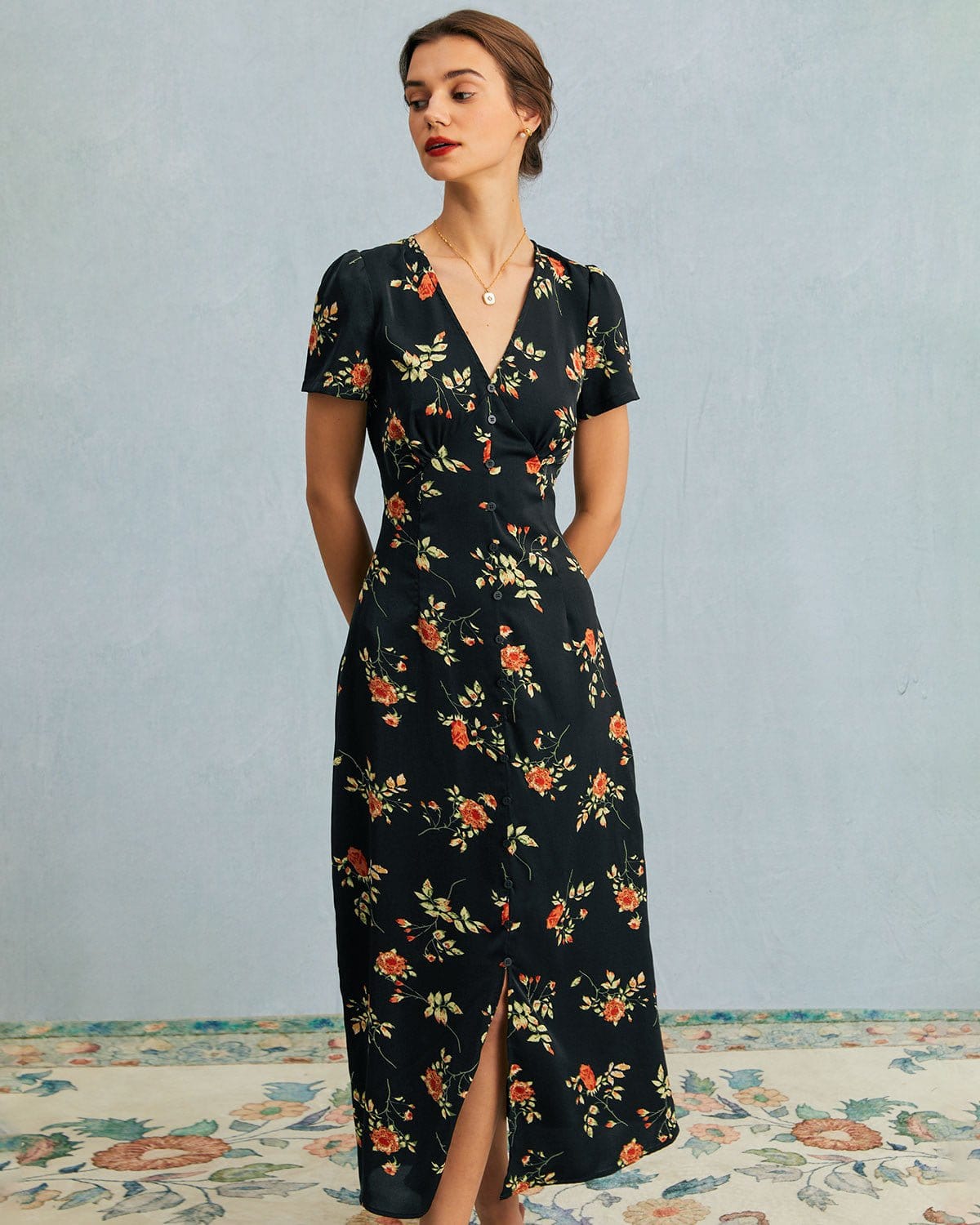 Belltoile Siyah V Yaka Çiçekli Kısa Kol Maxi Elbise