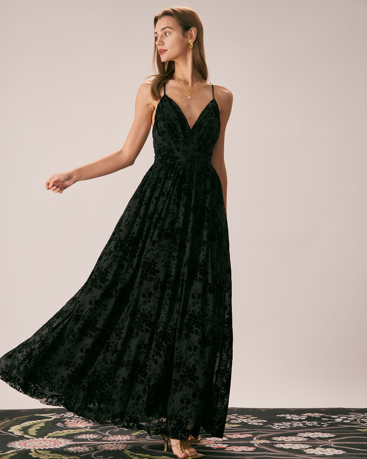 Belltoile™ Siyah Çiçek Floklu File Yırtmaçlı Maxi Elbise