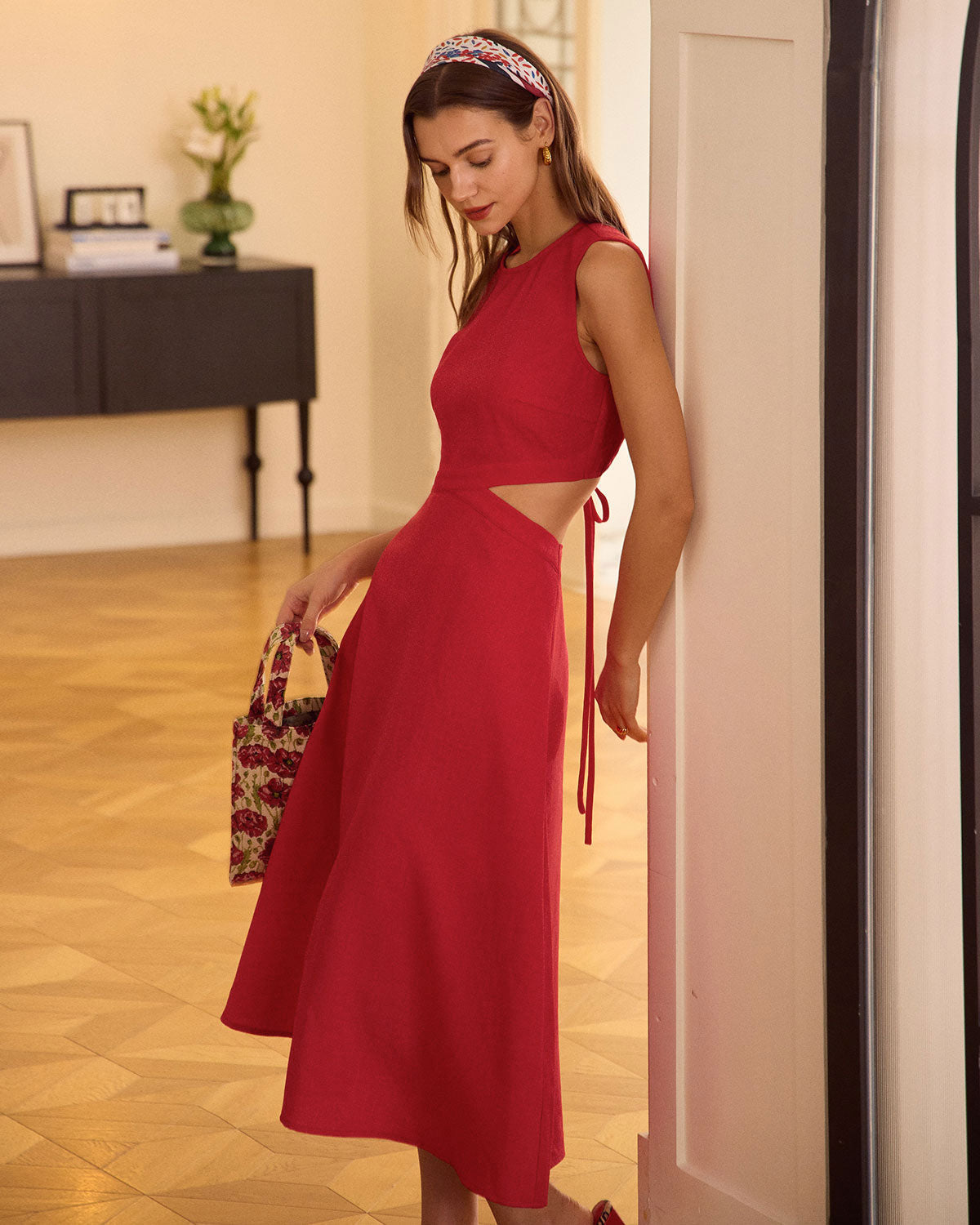 Belltoile Kırmızı Yuvarlak Yaka Cut-Out Midi Elbise