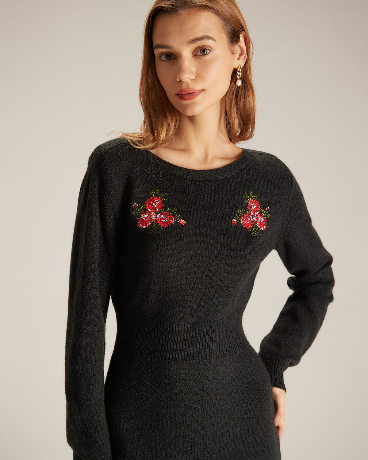 Belltoile™ Siyah Yuvarlak Yaka Nakışlı Mini Elbise