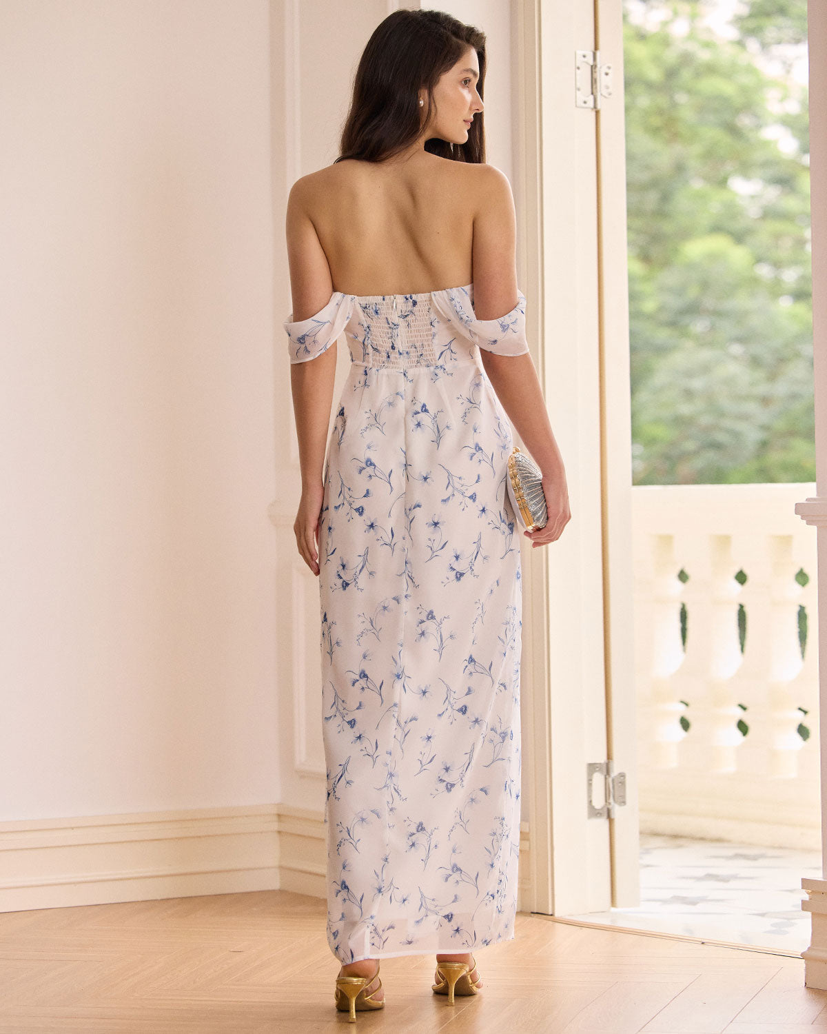 Belltoile™ Beyaz Çiçekli Yırtmaçlı Straplez Maxi Elbise