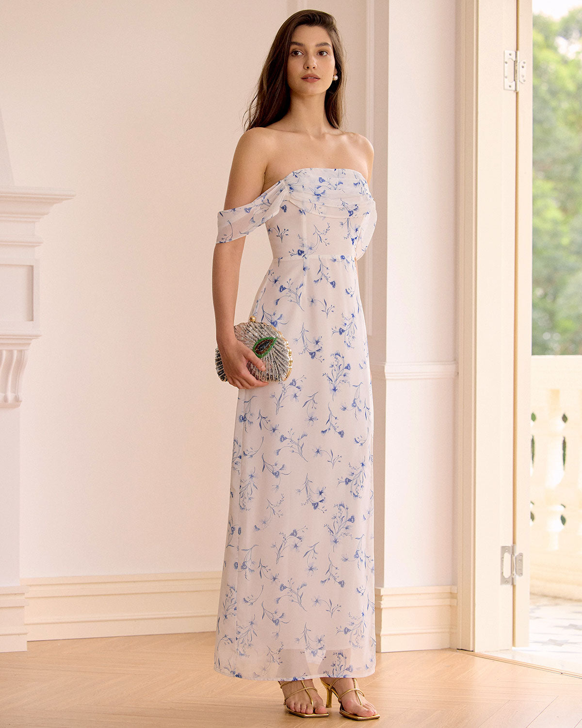 Belltoile™ Beyaz Çiçekli Yırtmaçlı Straplez Maxi Elbise