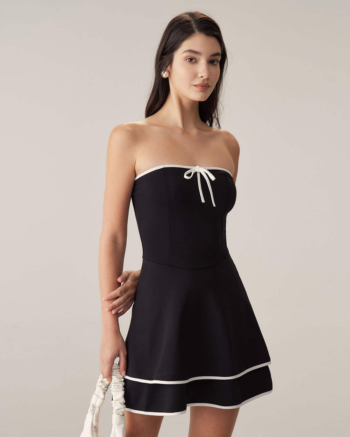 Belltoile™ Siyah Kontrast Straplez Mini Elbise