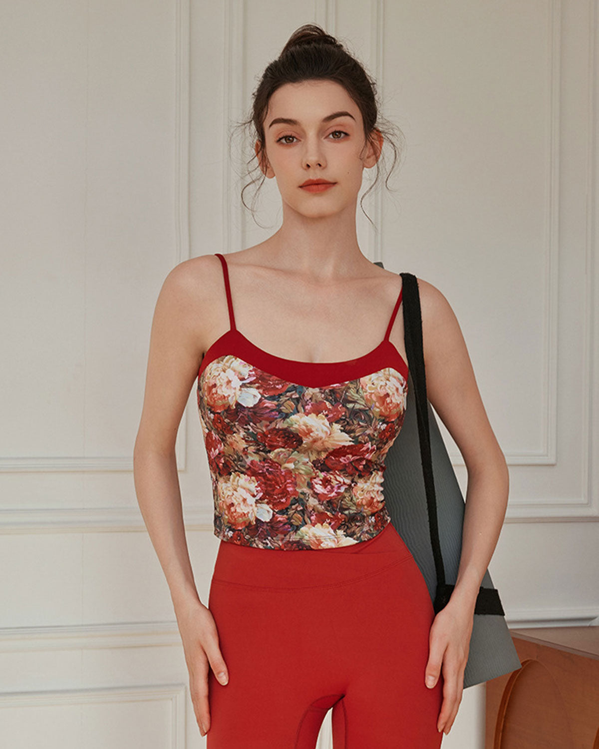 Belltoile™ Kırmızı Çiçekli Camiş - Orta Destek