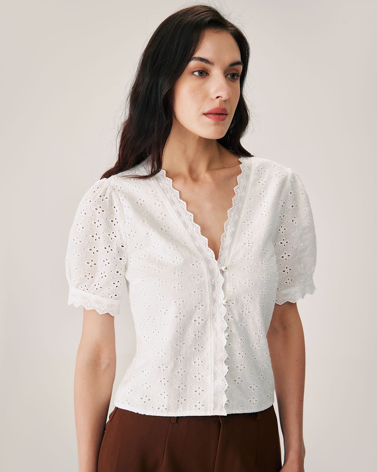 Belltoile™ Beyaz Nakışlı Kolları Kabarık Bluz
