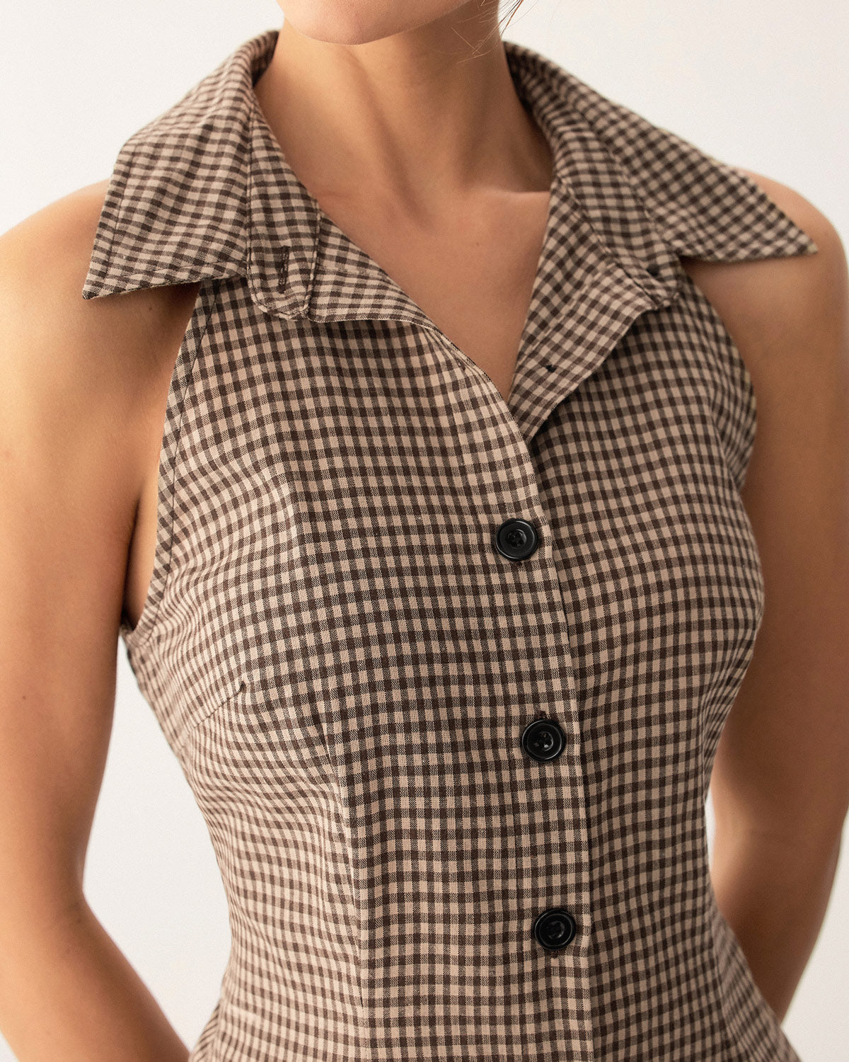 Belltoile™ Kahverengi Ekose Düğmeli Kolsuz Mini Elbise