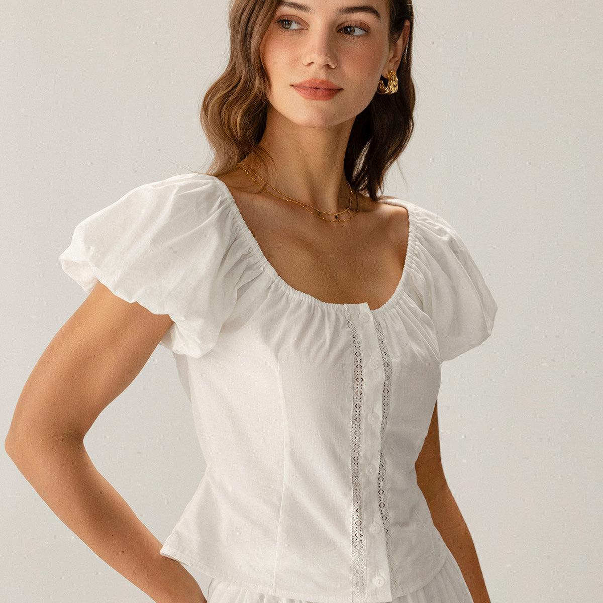 Belltoile™ Beyaz Reglan Kol Düğmeli Bluz