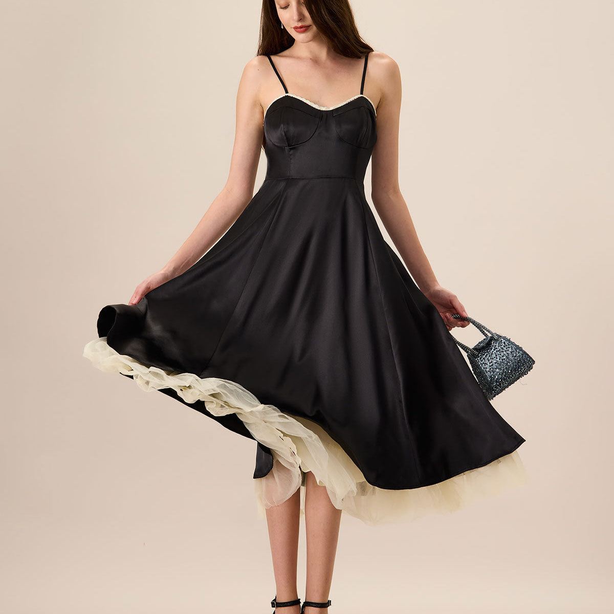 Belltoile™ Kadın Siyah Ekleme Saten Slip Midi Elbise