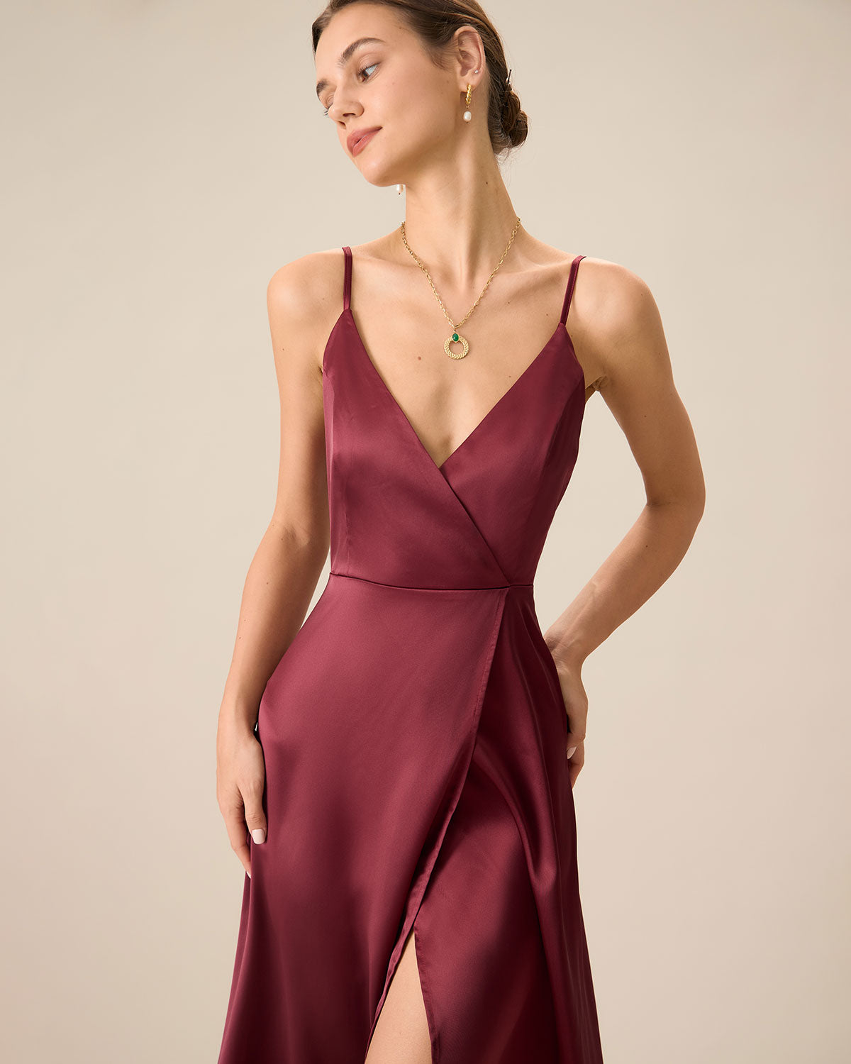 Belltoile Kırmızı Saten Yırtmaçlı Maxi Elbise