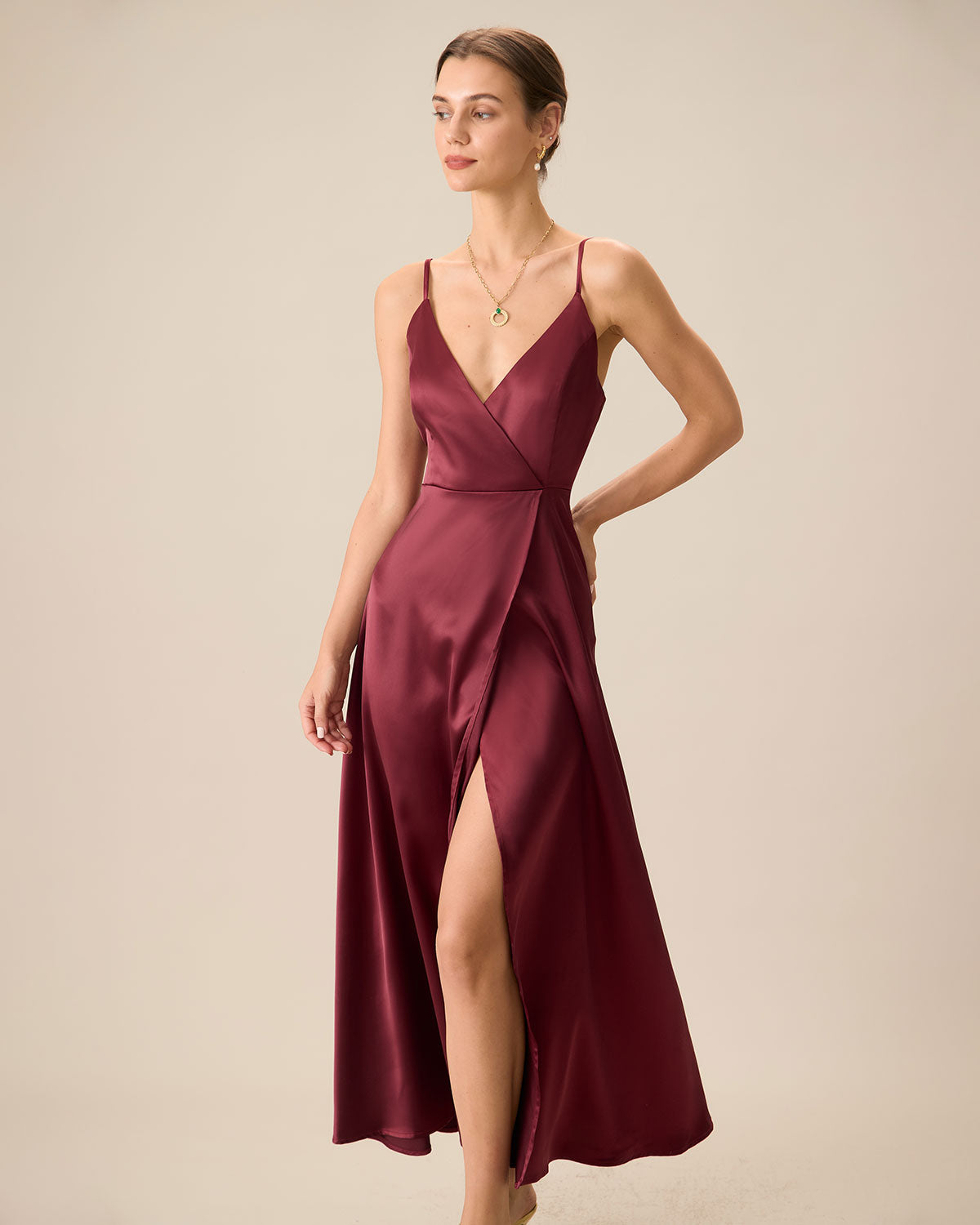 Belltoile Kırmızı Saten Yırtmaçlı Maxi Elbise