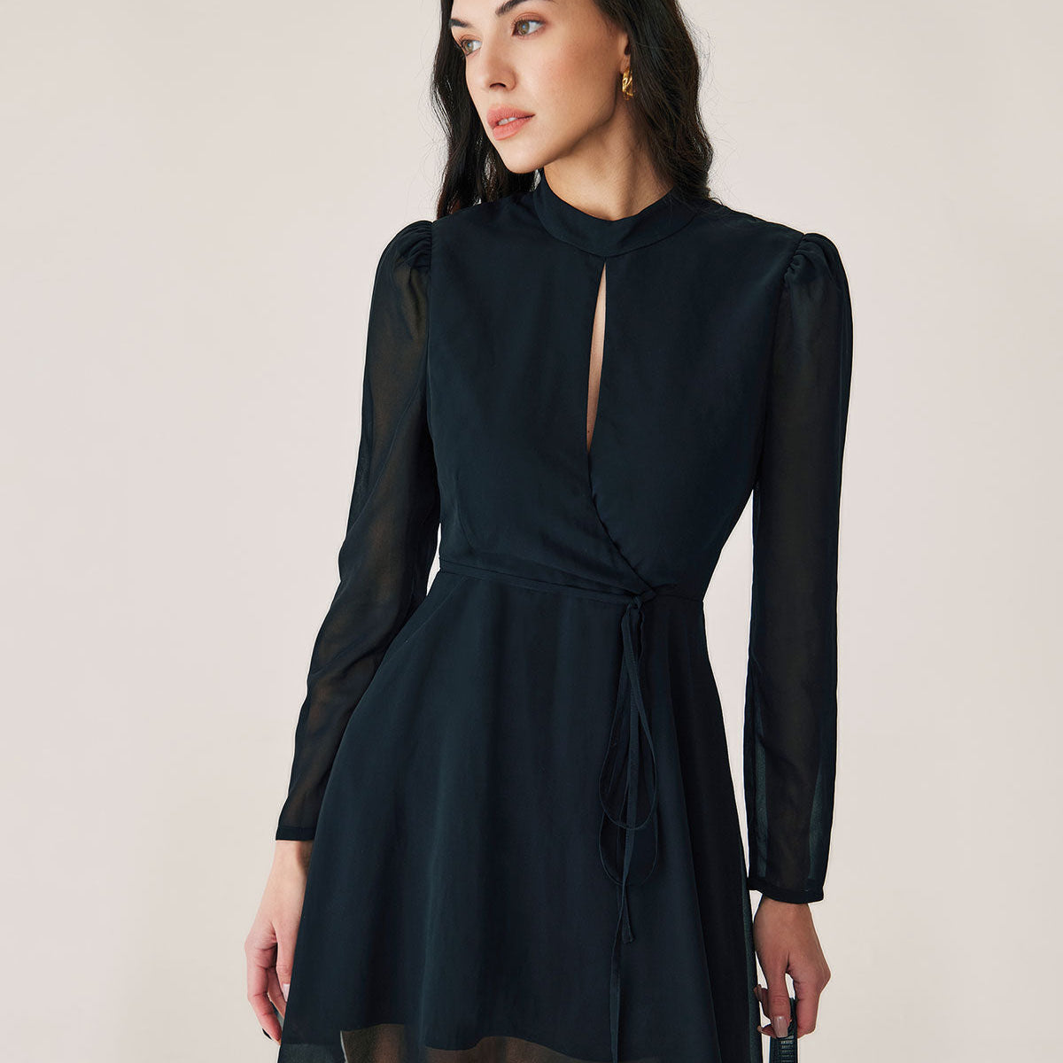 Belltoile™ Siyah Şifon Anvelop Mini Elbise