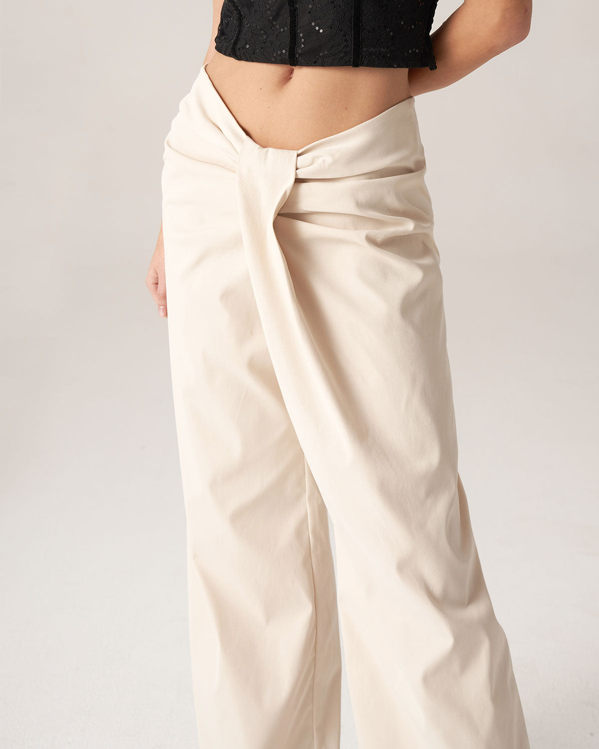 Belltoile™ Bettydress-Beyaz Pileli Geniş Paça Pantolon