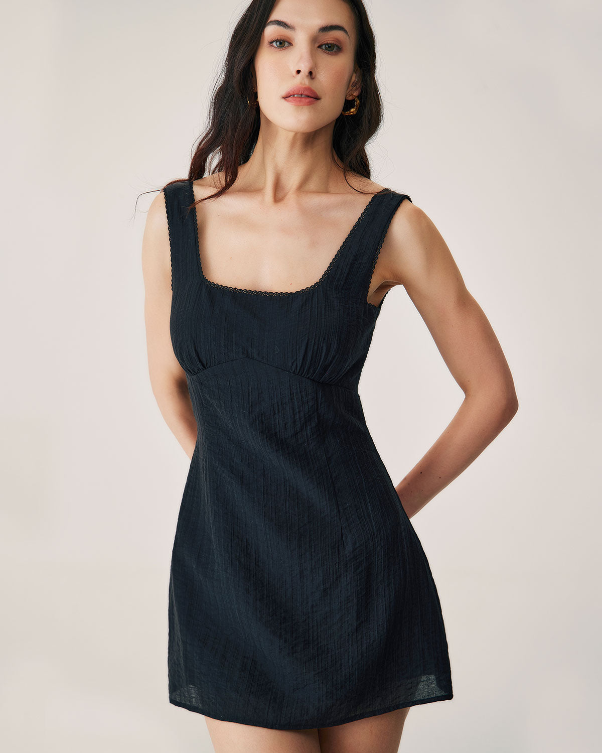 Belltoile™ Siyah Dokulu Slip Mini Elbise