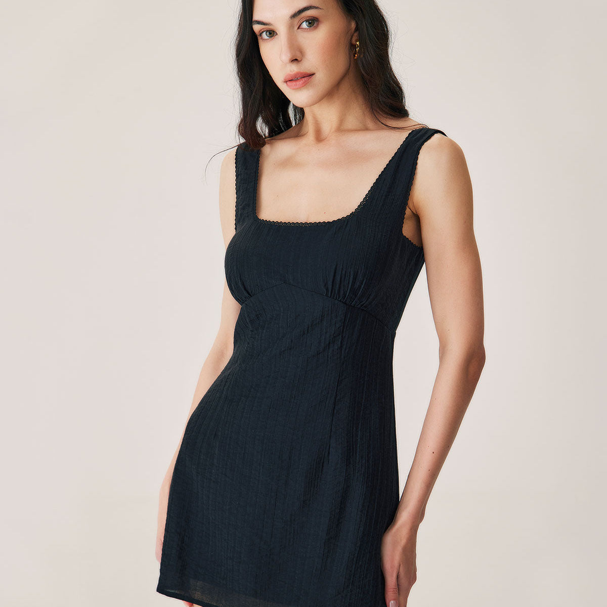 Belltoile™ Siyah Dokulu Slip Mini Elbise